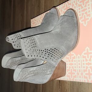 Gianni bini NEW stepping out ankle boots